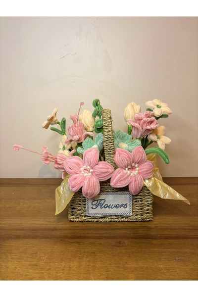 Mevalin flora : El Yapımı Şönil Çiçek Aranjmanı - Hasır Sepette Pastel Renkli...