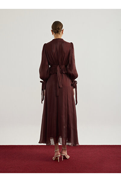 Birgül Bektaş Φόρεμα Janjan λεπτομέρεια με σούρες