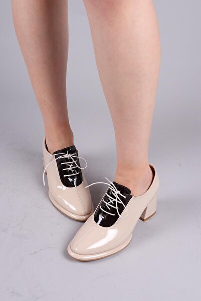 Birikon Παπούτσια με τακούνι από λουστρίνι με κορδόνια MATRE TEN