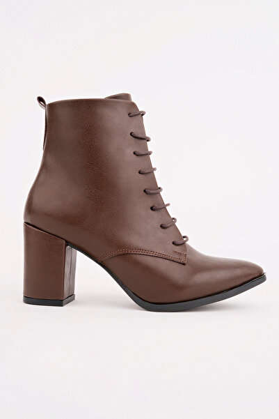 Madam Tarz Kafka Tied Heeled Boots
