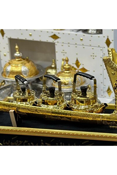 Nakheel Golden pitchers, 3 pieces