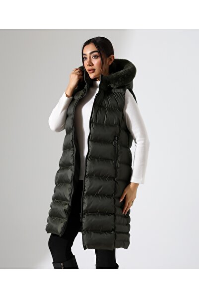 Fi'l Arz Fashion Fur Detail Hooded Plus Size Puffer Vest