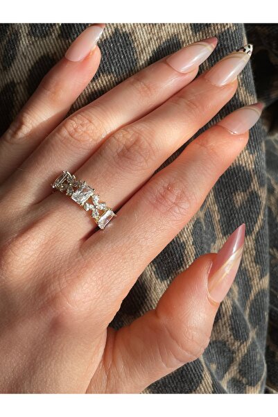 XUPING JEWELRY Zirkon Taşlı Çiçekli Xuping Yüzük Kadın Şık Tasarım