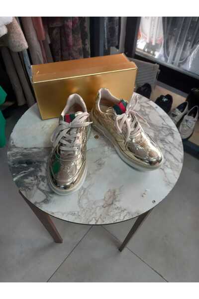 Velvet أحذية أسل سيبور الذهبية