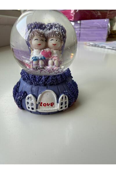 Bumelo Pilli Oturan Kız ve Erkek Love Kar Küresi (7*6 BOYUTLARI)Özel Kutulu