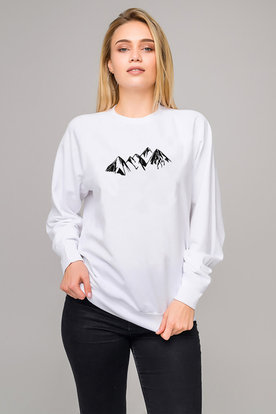 QIVI سويت شيرت سيلويت ماونتينز مطبوع نسائي أبيض محبوك بأكمام طويلة