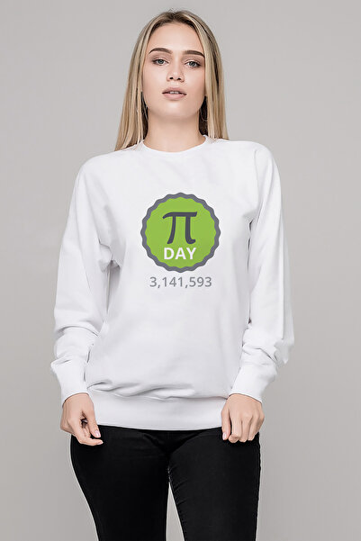 QIVI سويت شيرت Pi Day Green مطبوع للسيدات باللون الأبيض بأكمام طويلة