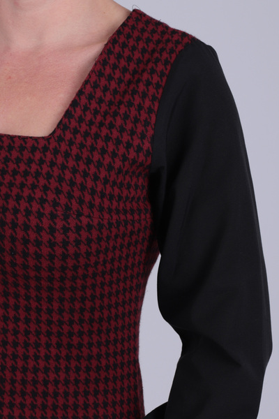 armonika Women's Burgundy-Black Plaid Square Neck Long Sleeve Dress Arm-22Y001182