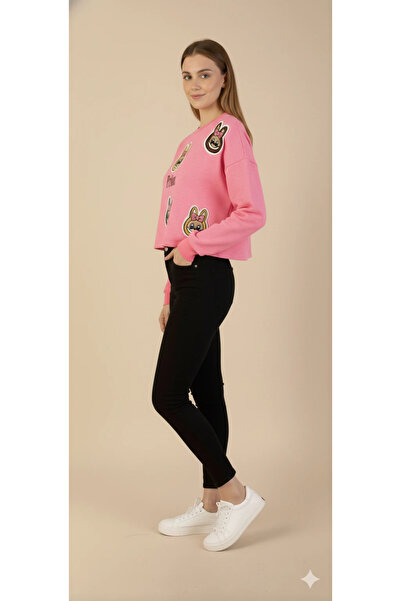 cemo Women's Labubu Character Patch Detailed Crop Sweat Crew Neck Long Sleeve Short Sweat