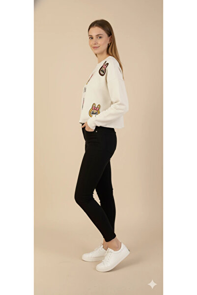 cemo Women's Labubu Character Patch Detailed Crop Sweat Crew Neck Long Sleeve Short Sweat