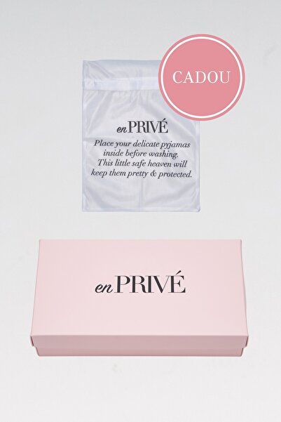 En Privé Coco Satin Pajamas - Red