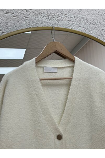 BENAHOLL Alivia Metal Button Long Beard Cardigan-Kr5032 White