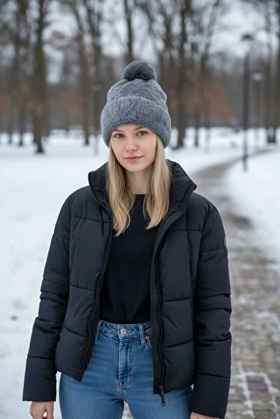 Aware Time Women's Plush Fleece-Lined Beanie