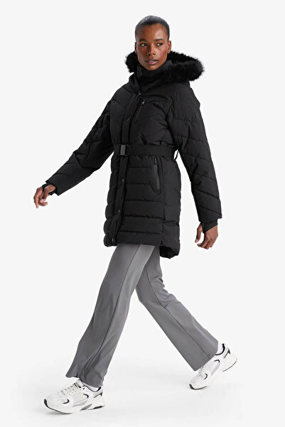 DeFacto Haina pentru femei Water Repellent Regular Fit K cu glugă neagra C8505AX/BK81