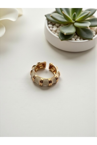 Bo Takı ve Aksesuar White Enamel Gold Detail Adjustable Ring