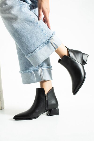 ALTAY SHOES - Günlük kullanım için ideal, rahat ve şık tasarımıyla dikkat çeken sivri burunlu 3CM topuklu Bot