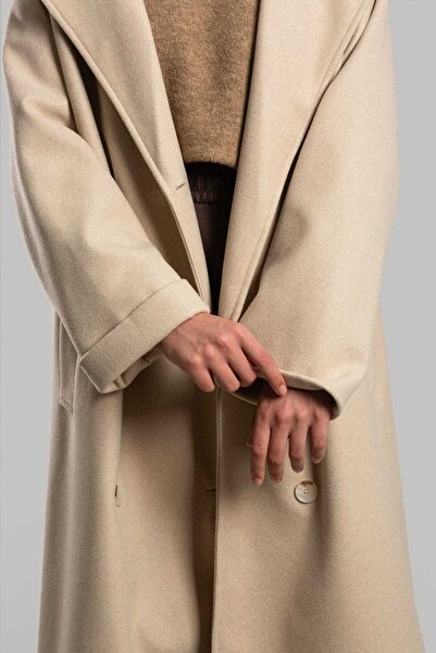 Emare Double Breasted Stamped Coat