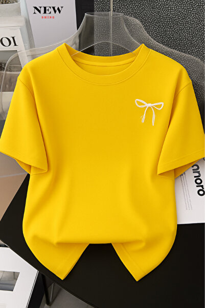 New Shine تي شيرت كبير الحجم مطبوع عليه فيونكة