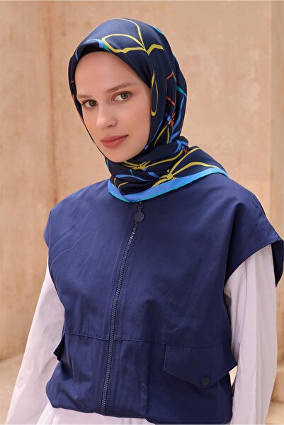 Belli وشاح من الحرير التيليفي النقي بنسبة 100% بنمط خطوط زرقاء داكنة - KVS0773