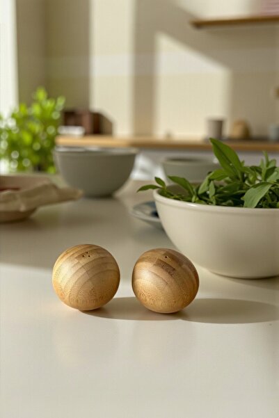 EG75 2-Piece Bamboo Ball Shape Salt and Pepper Shaker Set