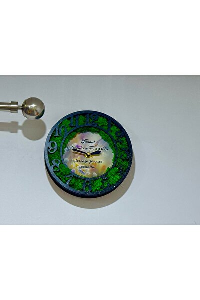 OEM Clock decorated with lichens, diameter 20 cm