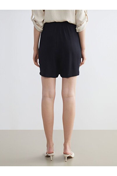 LC Waikiki Lcwaikiki Classic Women's Pleated Shorts with Elastic Waist