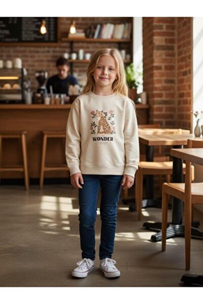 Zekids Girl's Leopard Print Sweatshirt