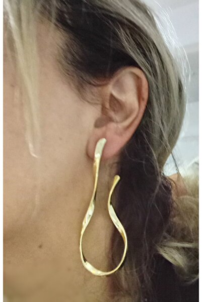 mos&more Gold Long Unshaped Asymmetrical Earrings