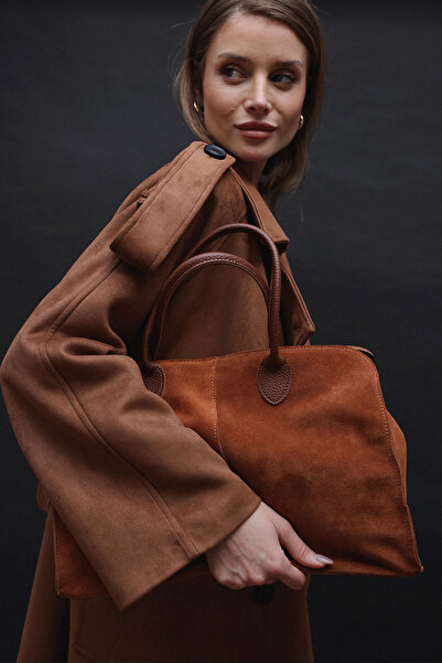 Miales Taba, %100 Hakiki Süet Deri Fermuar Kapama ve İç Cep Detaylı Kadın Omu...