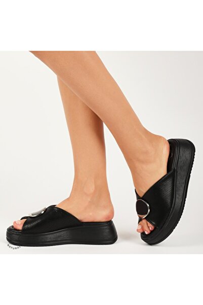 ANGEL BLUE Women's black slippers made of genuine leather with platform and decorative buckle |ZOBALOVI|