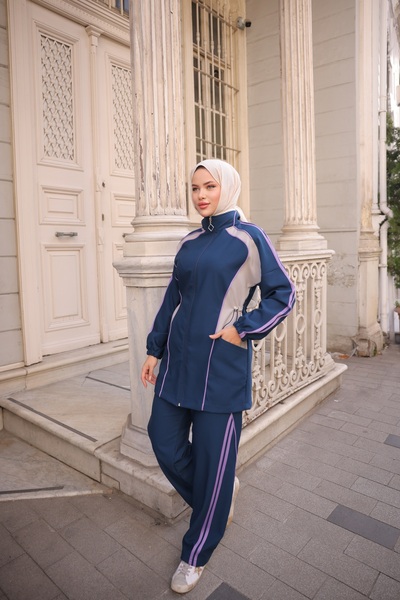 Wovi Hijab Tracksuit Set & Two-Piece Top and Bottom Set