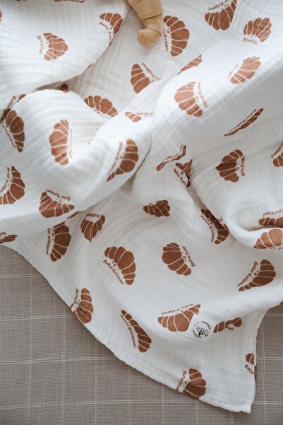 Double Layered Croissant Patterned Organic Muslin Cover