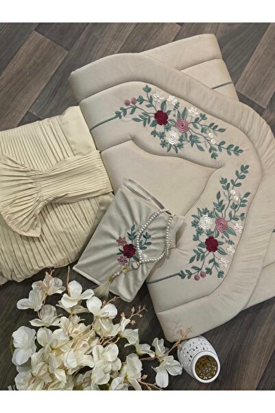 STAYILK DRESSES Elegant embroidered and lined prayer set