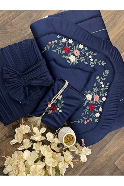 STAYILK DRESSES Elegant embroidered and lined prayer set