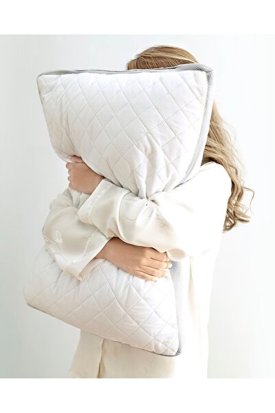 Madame Coco Air Conditioned Pillow - White/Light Grey - 50x70 Cm