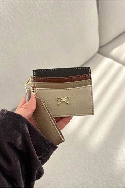 Yuka Atelier Shiny Faux Leather Card Holder with Bow Detail