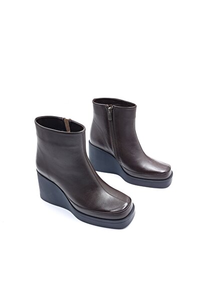 Cassido Genuine Leather Padded Sole Brown Women's Boots