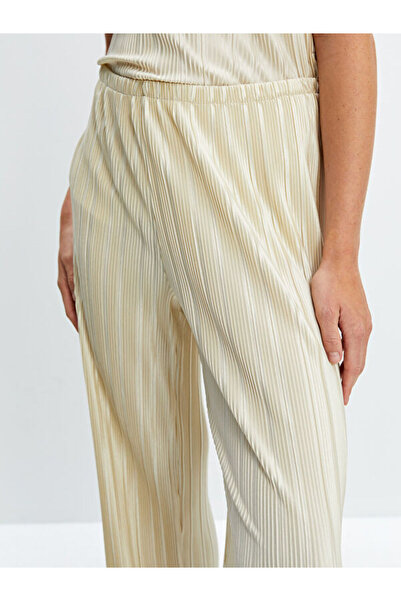 LC Waikiki Elastic Waist Textured Women's Trousers