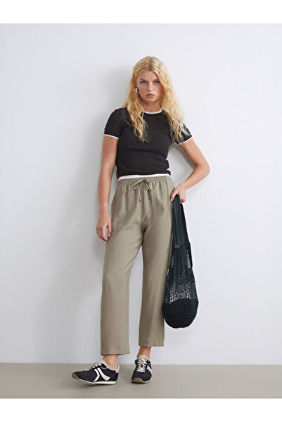 LC Waikiki Elastic Waist Loose Fit Women's Trousers