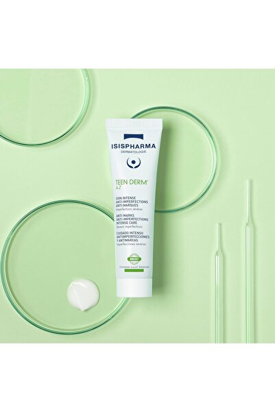 ISISPHARMA Moisturizer to Reduce Blemishes and Marks, 30 ml