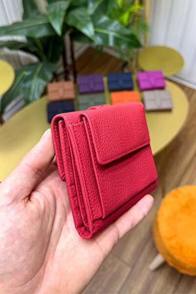 CüzCan Lily Red Genuine Leather Women's Wallet Polite, Stylish and Convenient