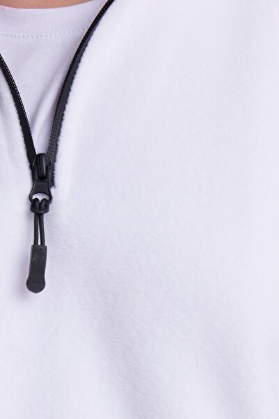 Tudors Women's Standard Fit Anti-Pilling Non-Pilling Cold-Proof Ecru Bato Collar Fleece Sweatshirt