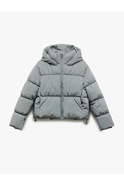 Koton με κουκούλα Μακρυμάνικο παλτό με λεπτομέρεια τσέπης με φερμουάρ, καπιτονέ, αδιάβροχο, φουσκωτό παλτό