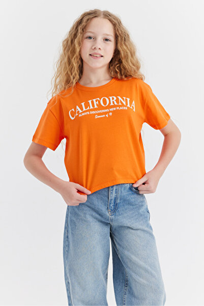 PAULMARK تي شيرت بناتي بتفاصيل طباعة بارزة