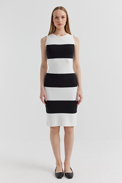 PAULMARK Γυναικείο πλεκτό φόρεμα με μηδενικό μανίκι