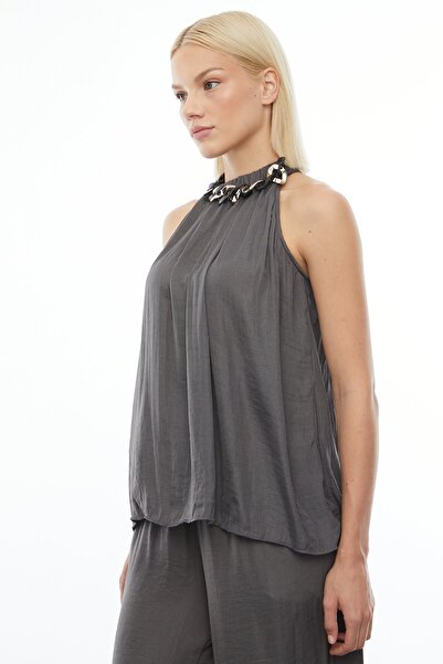 PAULMARK Αμάνικη μπλούζα με λεπτομέρεια αξεσουάρ