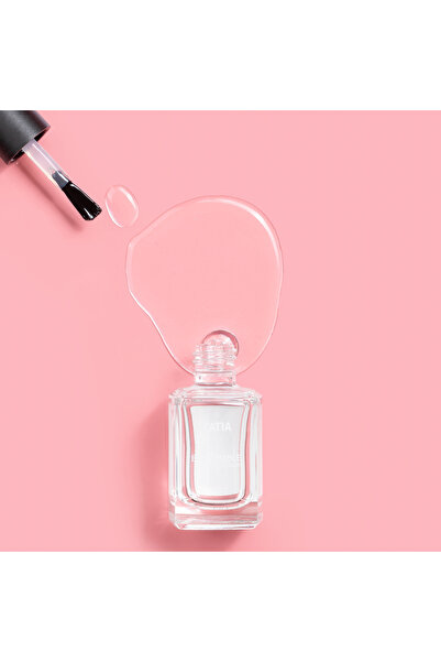 KATIA تنفس أظافرك