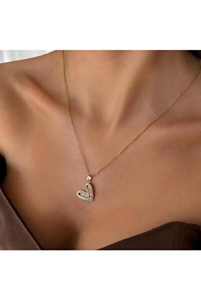 ZERVA QUEEN قلادة من الفولاذ الذهبي مرصعة بالأحجار على شكل قلب