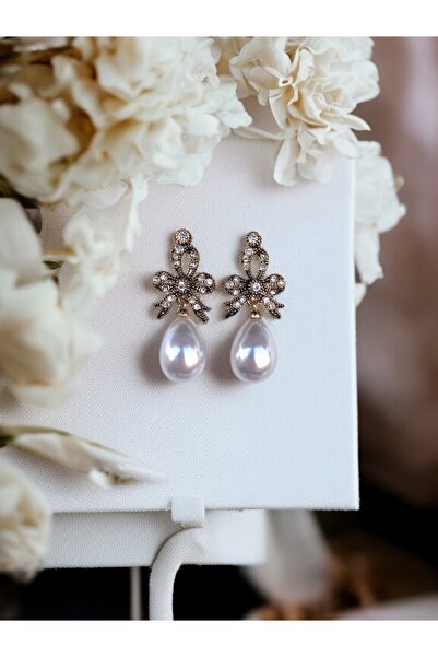 FAYRA ACCESSORIES Zirkon Taşlı Fiyonk Figür Mayorka İnci Küpe