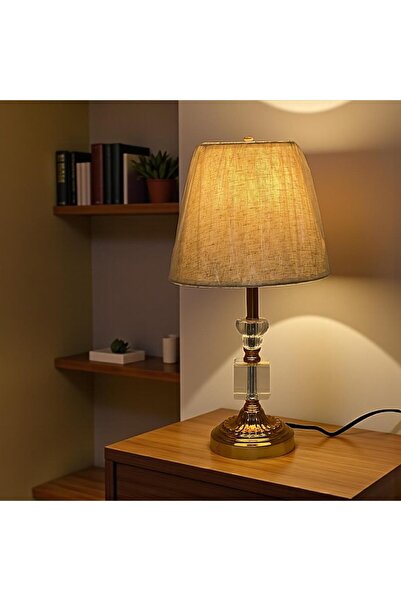 Gharaib Al Tuhaf Classic design table lamp with a luxurious gold base